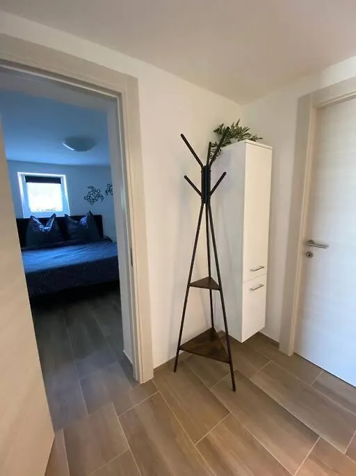 Apartment Mihael بولا 0*,